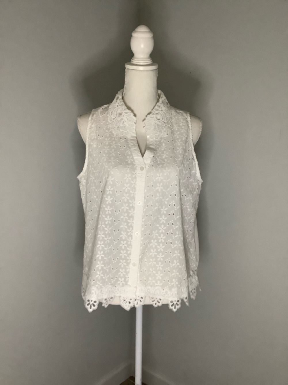 Sleeveless Blouse